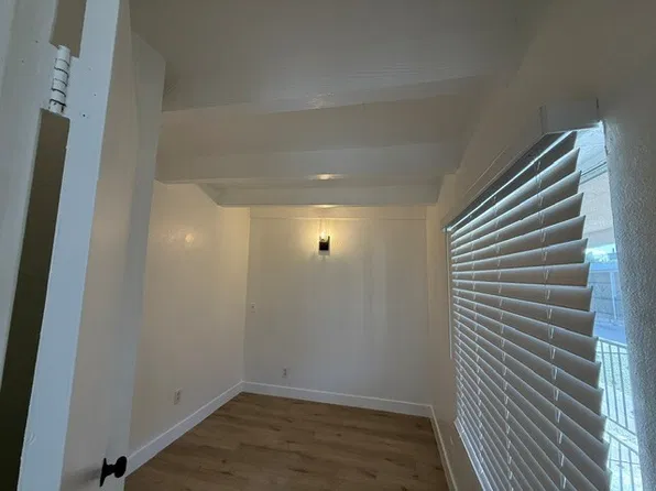 7029 Orange Ave, Long Beach, CA 90805