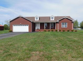 493 Maple Springs Rd, Manchester, TN 37355