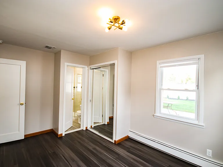 21 Silber Ave — Photo 23