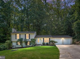 18332 Cato Ct, Triangle, VA 22172