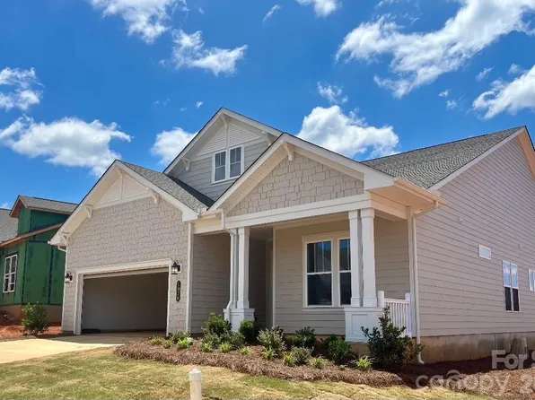 1020 Seven Sisters Ave, Monroe, NC 28110