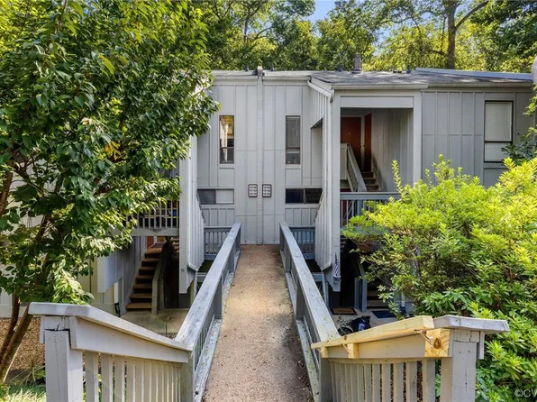 10140 Iron Mill Rd, North Chesterfield, VA 23235