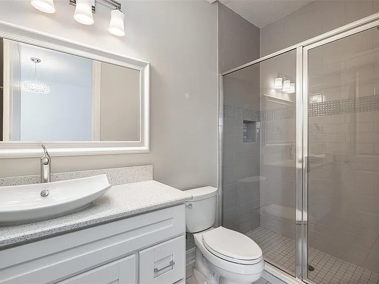 222 S Audubon Ave — Photo 27