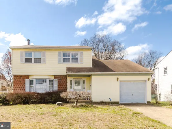 124 Wedgefield Dr, New Castle, DE 19720