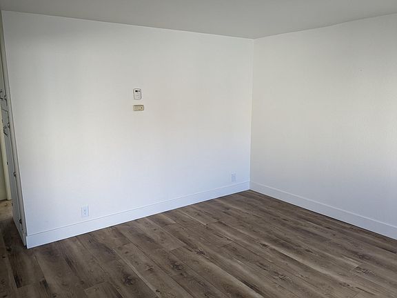 4th image of 2008 Marin St #A