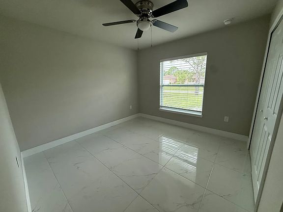 4th image of 3014 37th St SW