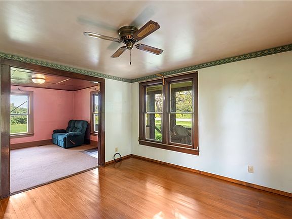 4th image of 7588 River Rd