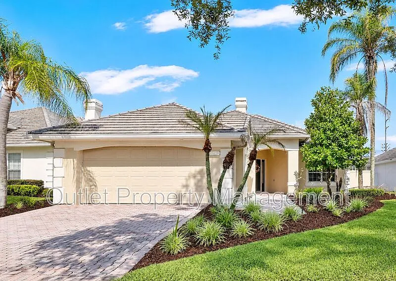 10842 Woodchase Cir