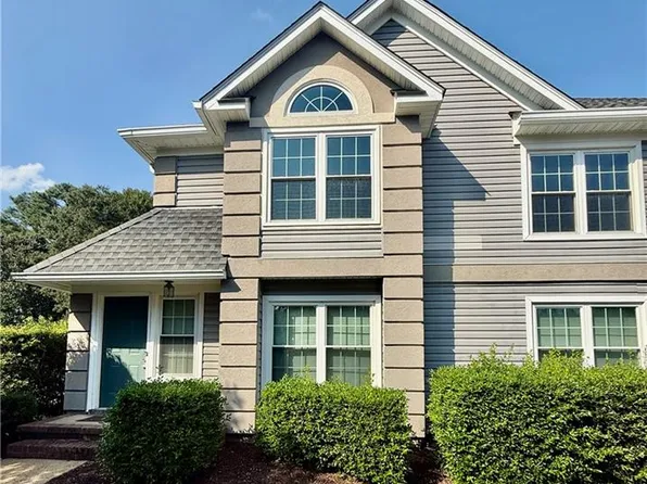 516 Rue Marseille, Chesapeake, VA 23320