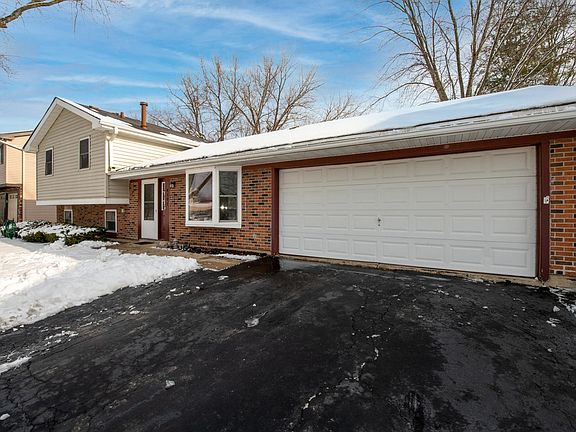 3rd image of 4191 Cove Dr