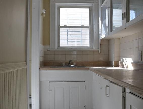 2nd image of 314 New York Ave Floor 3