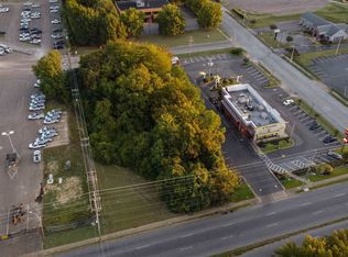 6040 Winchester Rd, Memphis, TN 38115