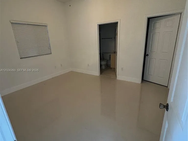 2851 Riverside Dr #205 — Photo 8