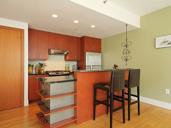 5th image of 440 Kent Ave APT 10F