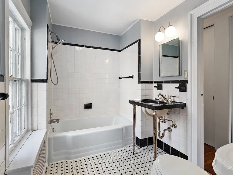 145 Lyons Plain Rd — Photo 23