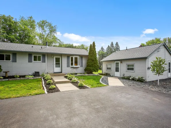 106 Vinewood Ln N, Plymouth, MN 55441