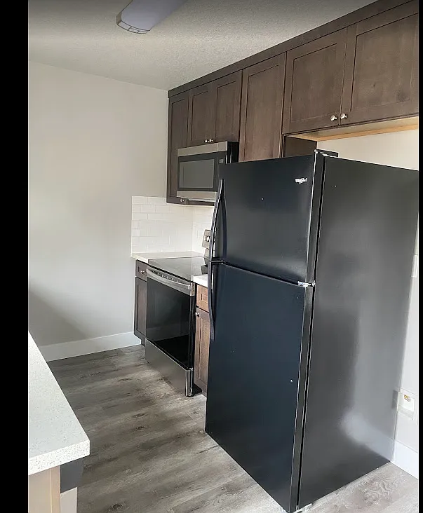 8083 SE Carlton St photo 1