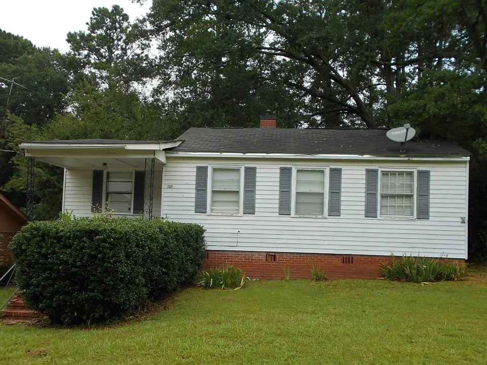 208 Rutland Cir