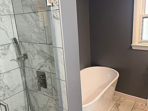 5th image of 812 Giesler Rd