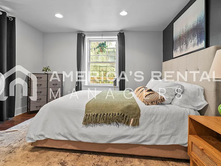 1715 13th Ave S — Photo 11