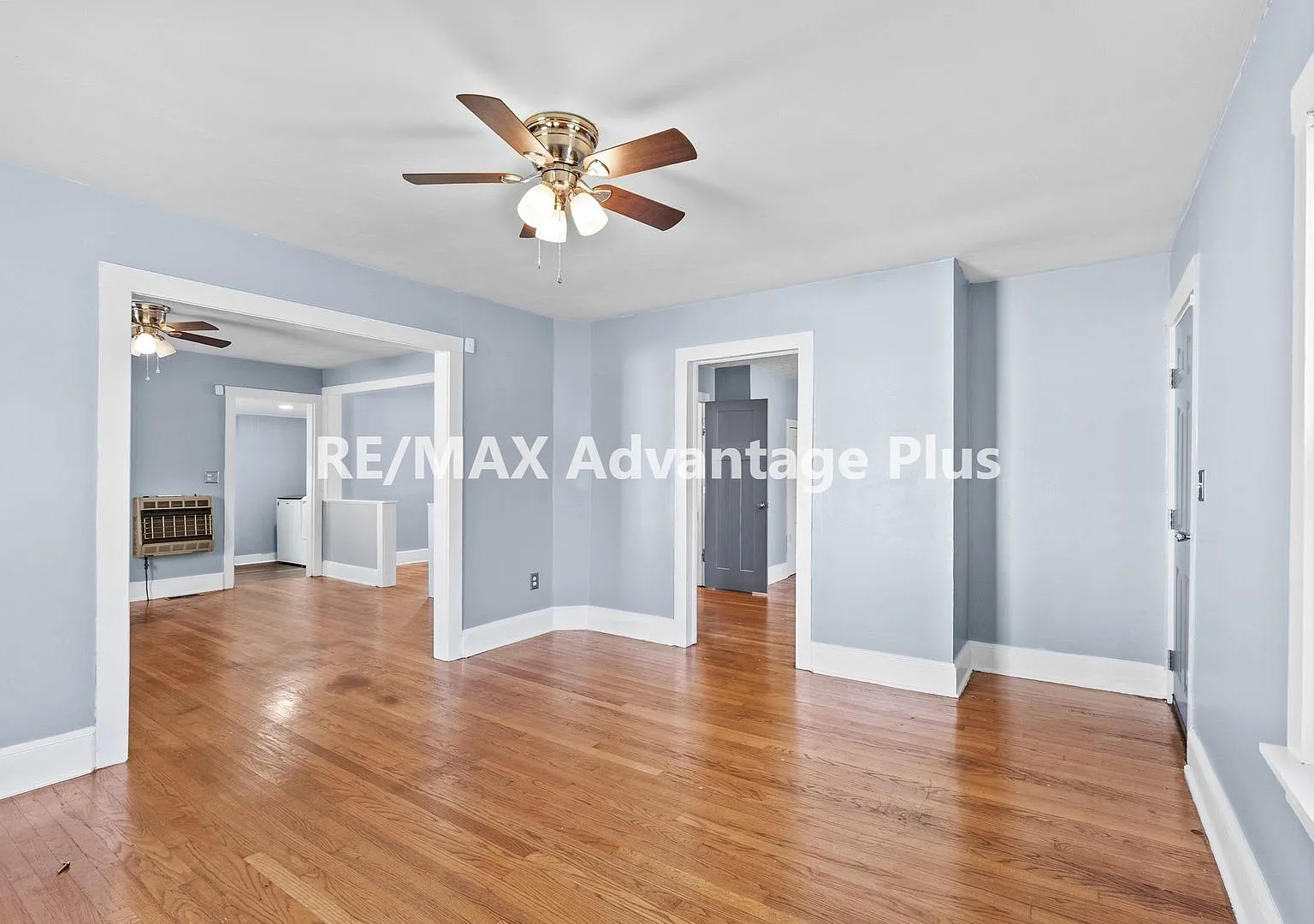 Charming brick home in Town of Dillwyn — Photo 4