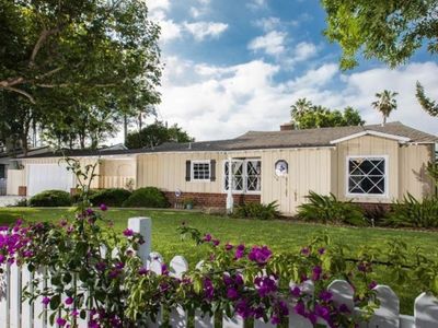 15501 Leadwell St, Van Nuys, CA, 91406
