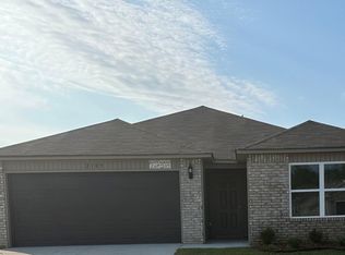 2109 Dandelion Dr, Benton, AR 72019