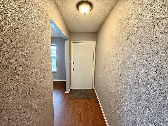3rd image of 14 Sarita Rd