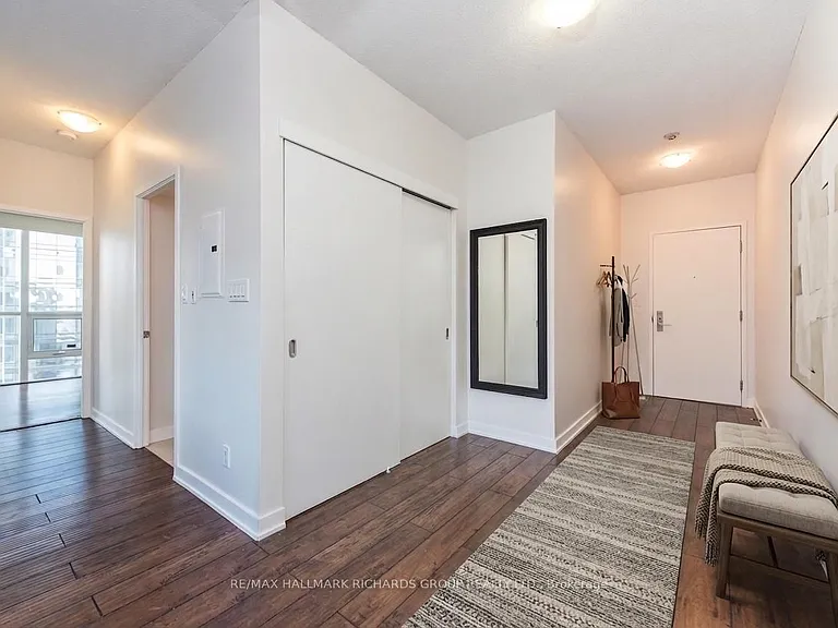 126 Simcoe St #1507 — Photo 3