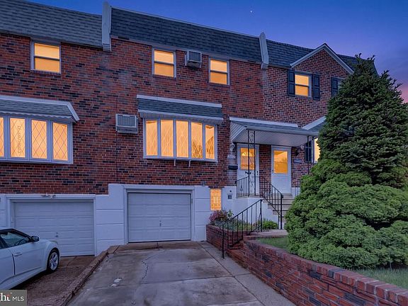 3rd image of 3817 Fairdale Rd