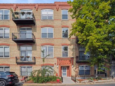 1740 N Maplewood Ave APT 120, Chicago, IL, 60647