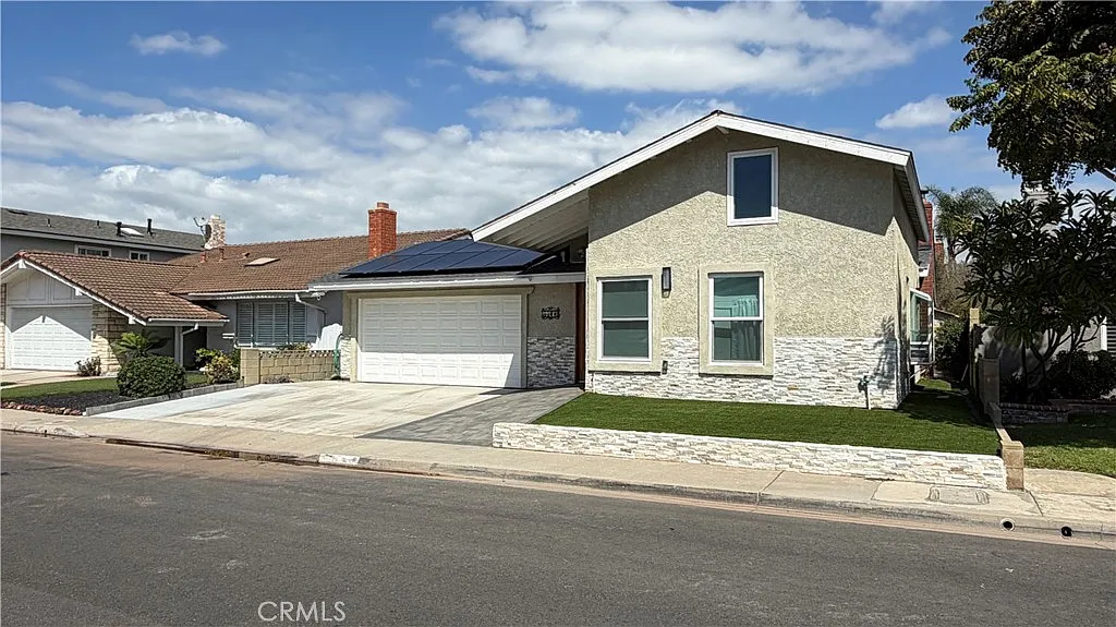 4473 Dogwood Ave — Photo 1