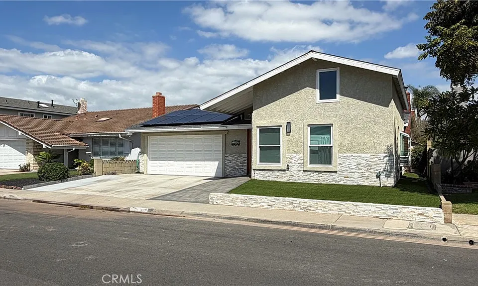 4473 Dogwood Ave