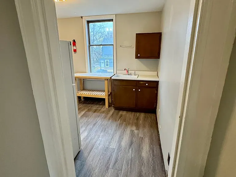111 S Ohio Street (Full Service) — Photo 34