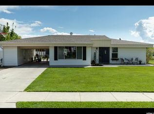 921 Willow Crk, Harrisville, UT 84404
