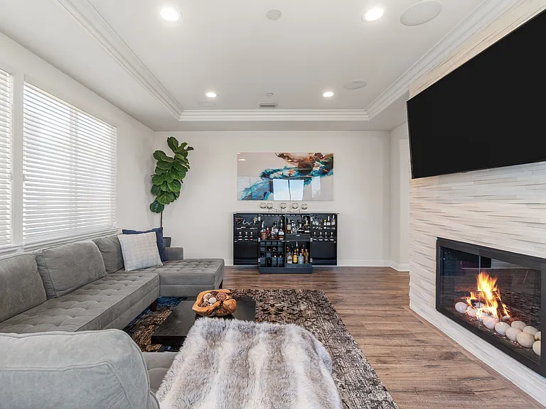 709 N Lucia Ave #B — Photo 27