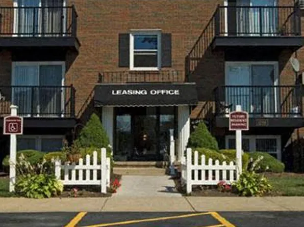 Woodgate Village, 1294 Hadcock Rd #1282-201, Brunswick, OH 44212