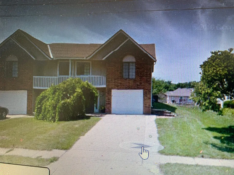 110 NW Main st!