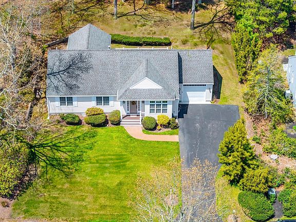 3rd image of 11 Snead Drive