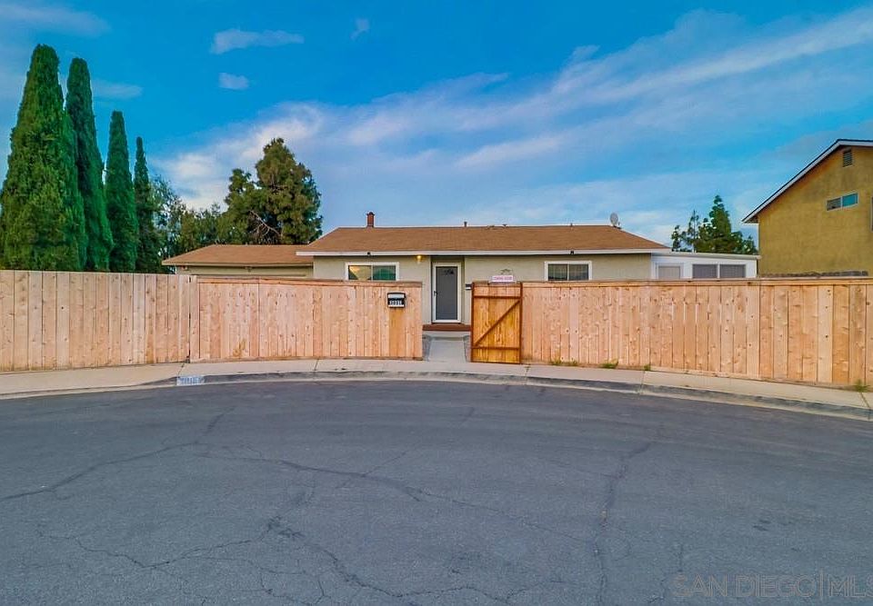 1st image of 3051 Vesuvia Way