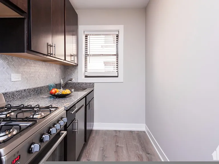 432 W Belden Ave #3 — Photo 9