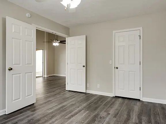 5th image of 1111 Alandee St