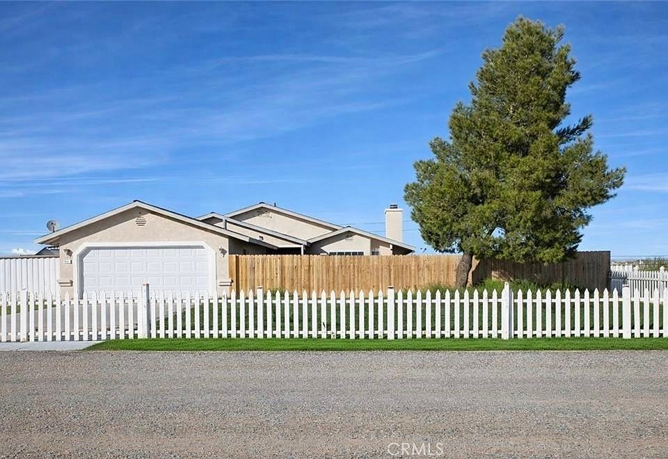 1st image of 9637 Glade Ave