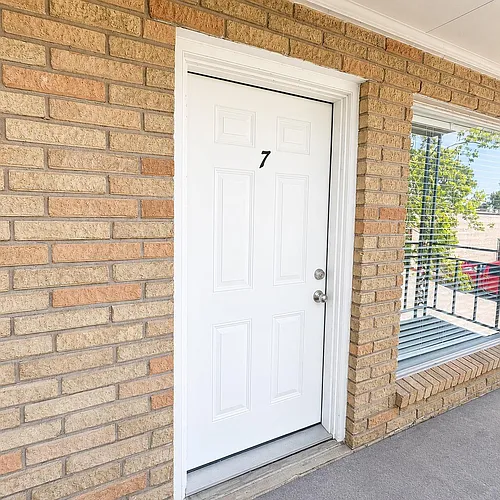 4624 Bell St Photo 1