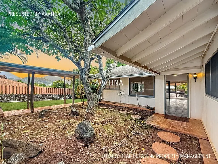 44-325 Kaneohe Bay Dr — Photo 2