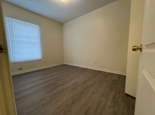 8213 S Cottage Grove Ave #303, Chicago, IL 60619