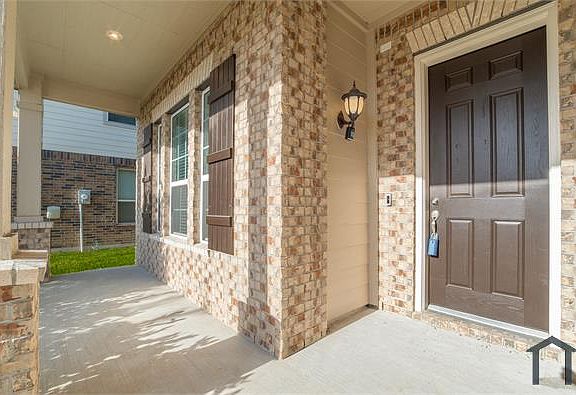3rd image of 8114 Legacy Creek Dr