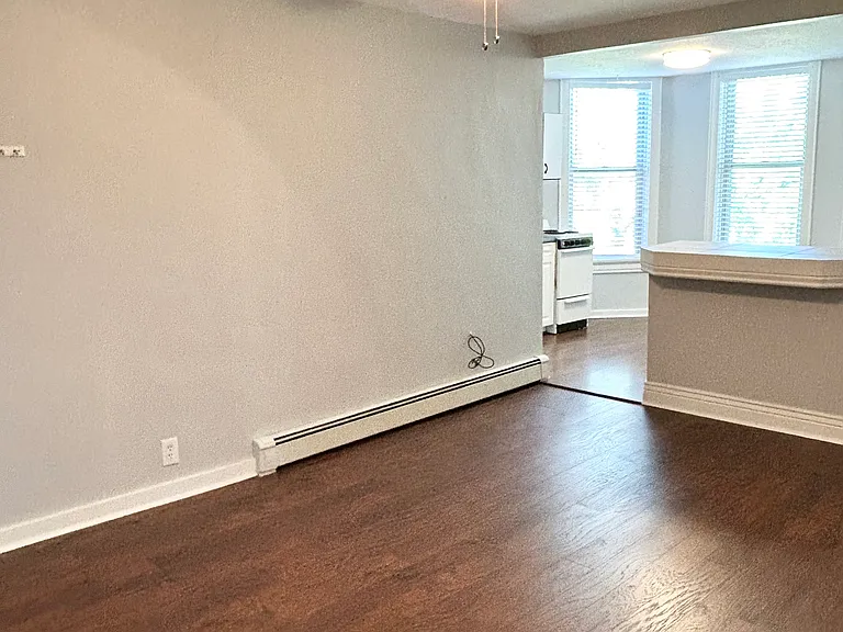 124 B St #3 — Photo 3