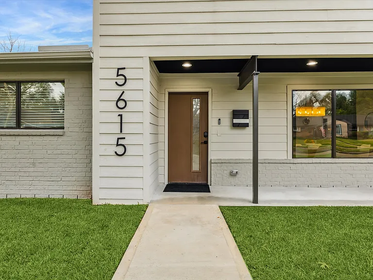 5615 Cerritos Dr — Photo 23