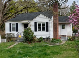 16 Concord St, Greenwich, CT 06831